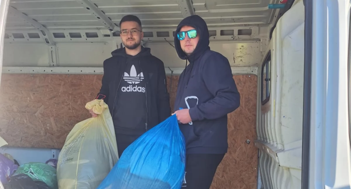 690 kilogramów starych ubrań zebranych w jeden poranek! Mieszkańcy Łukowa nie zawiedli