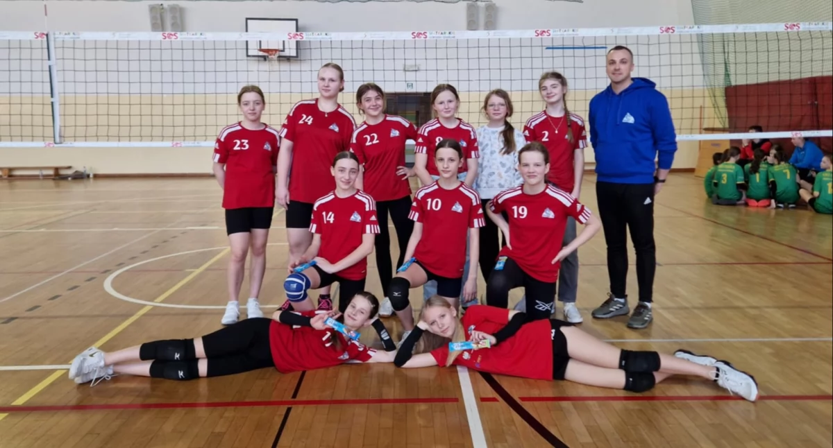 Dragon Wojcieszków z awansem do finału wojewódzkiego w siatkówce dziewcząt