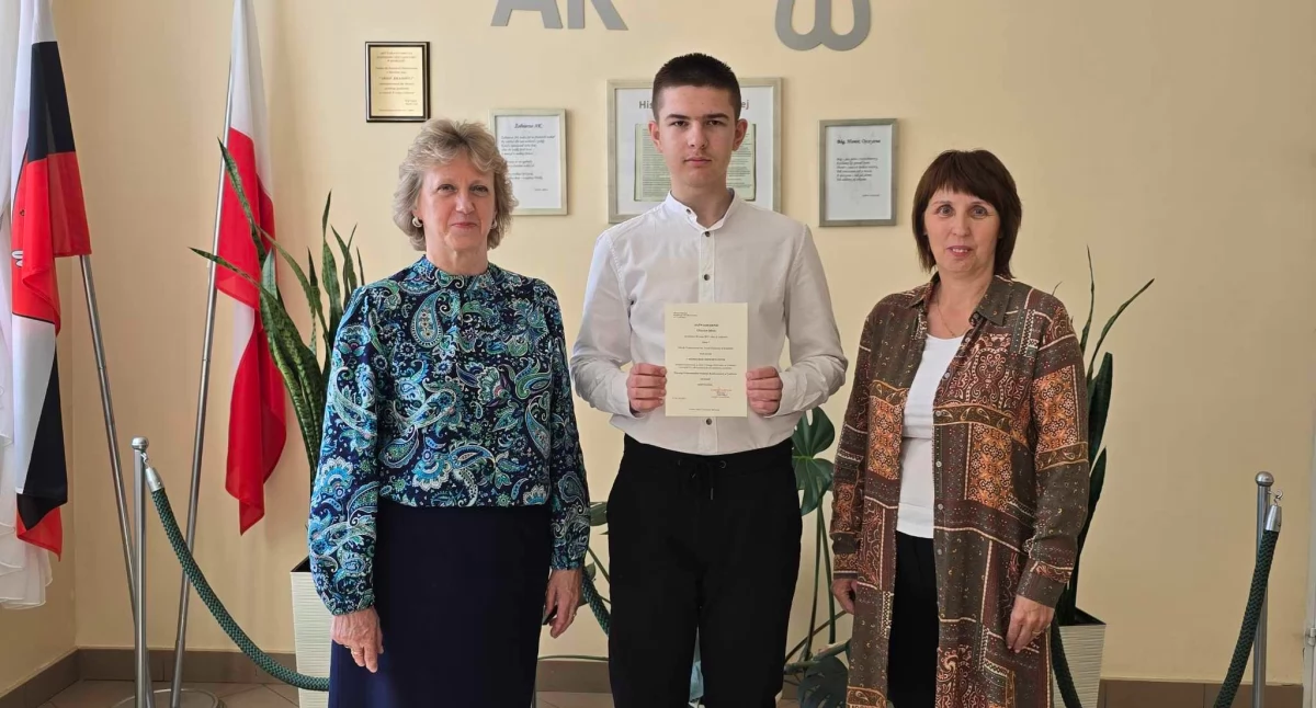 Oliwier Mróz, uczeń z Kisielska finalistą prestiżowego konkursu historycznego!