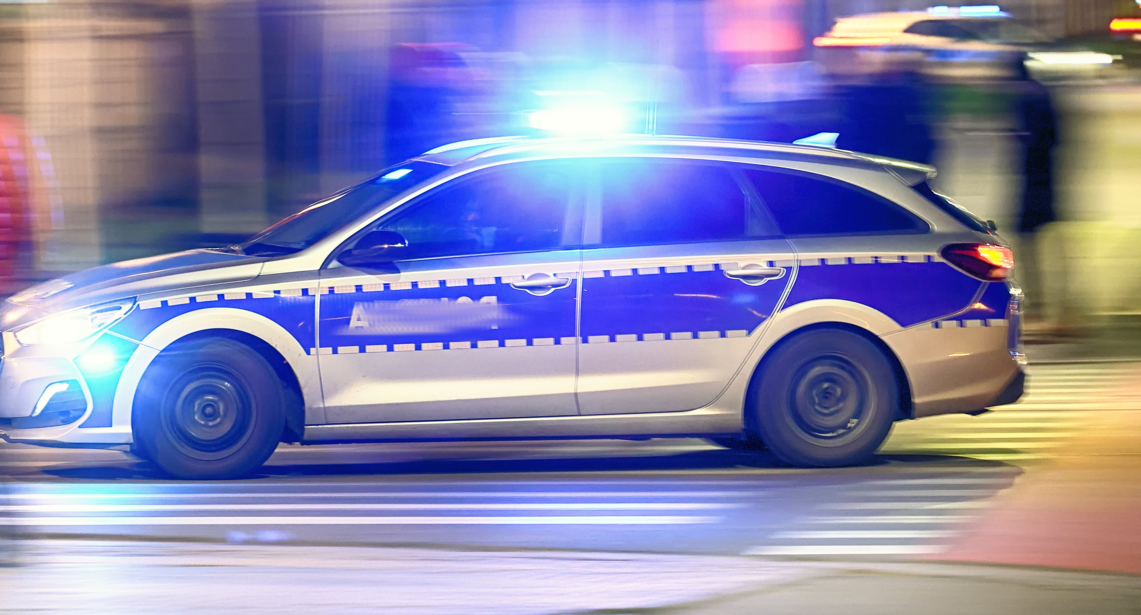 Włamanie na osiedlu Chącińskiego. Z piwnicy zniknęła pompka i narzędzia