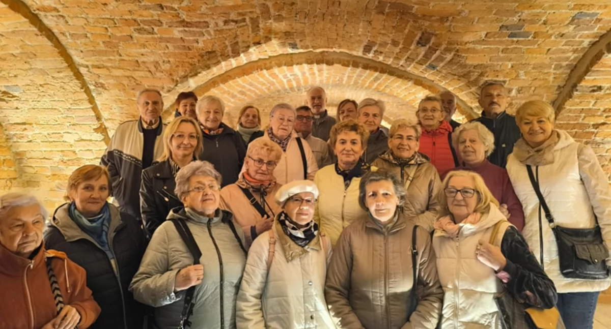 Tajemnice podziemi i historii – seniorzy odkrywają Łuków na nowo (GALERIA) 