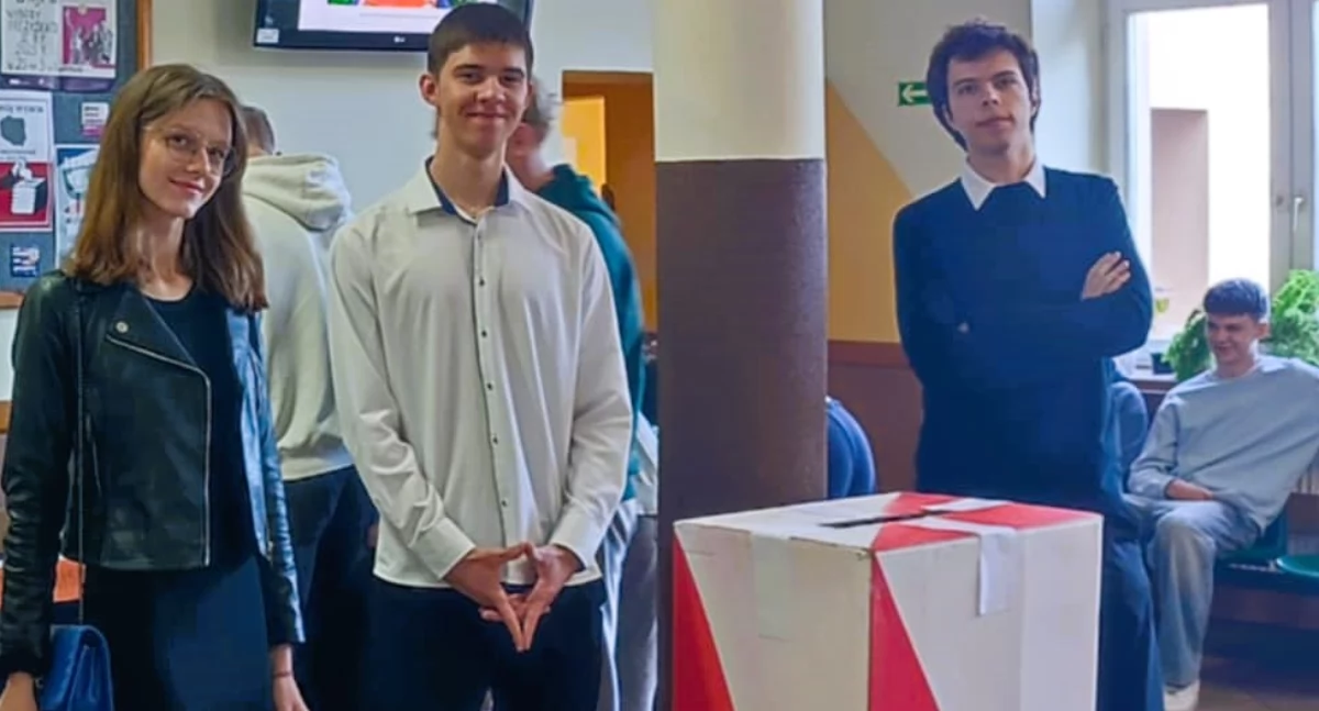 Młodzież wybiera przyszłość. Prawybory w ZS nr 3 z rekordową frekwencją!
