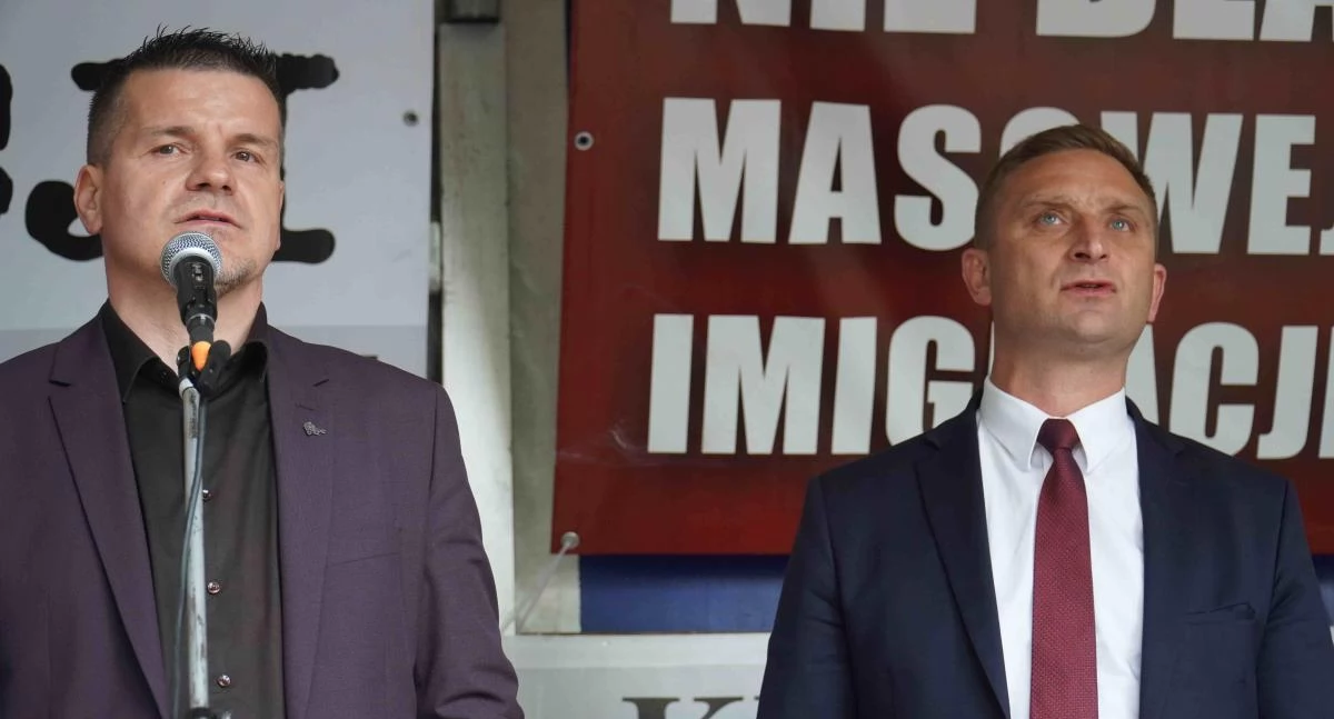  „Granice uzbrojone po zęby, migranta spotka kuku”. Robert Bąkiewicz w Łukowie ostro o migrantach, Niemcach i rządzie Tuska