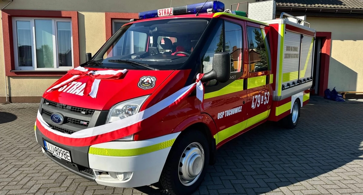 Nowy wóz i figura św. Floriana w Tuchowiczu. Strażacy z OSP KSRG Tuchowicz świętowali wyjątkowe wydarzenie