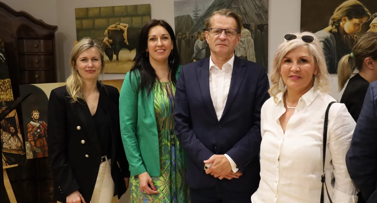 Znany bas i utalentowany pianista wystąpili w Muzeum Henryka Sienkiewicza z okazji Dnia Matki