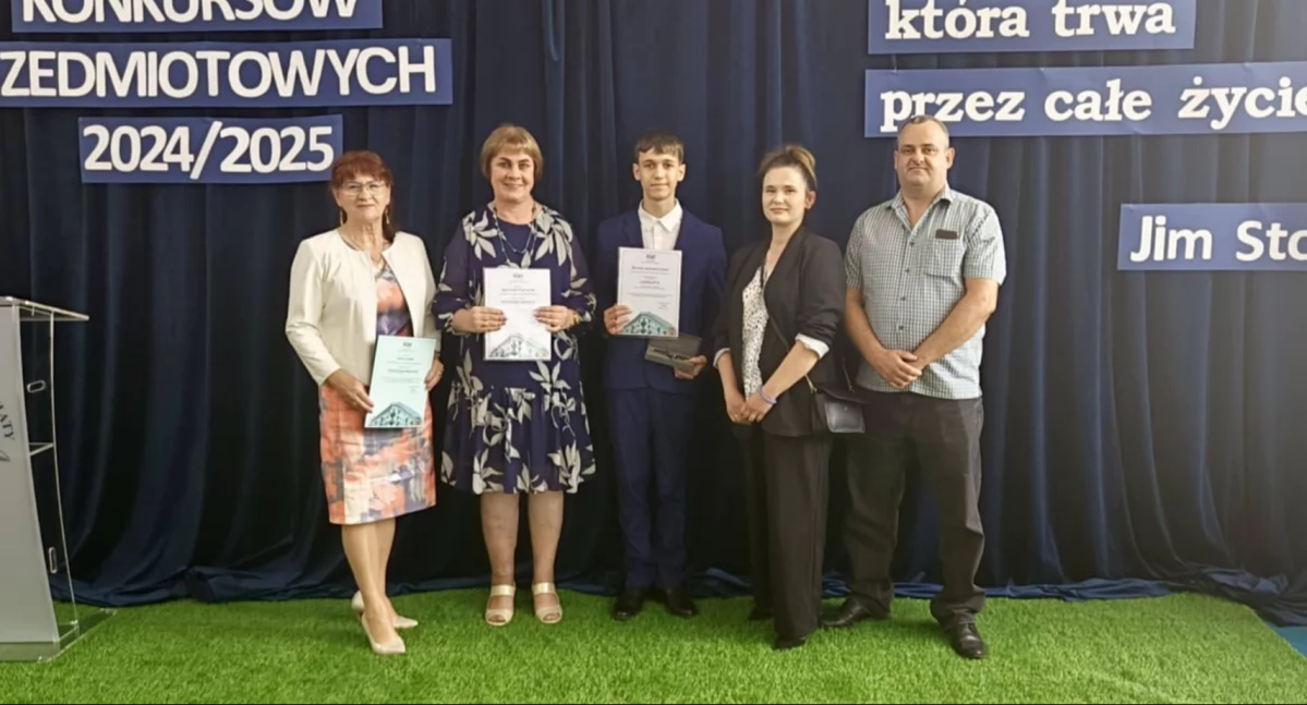 Bartosz Gręzak z Wólki Domaszewskiej wśród najlepszych uczniów województwa. Zwolniony z egzaminu i gwarancja celującej oceny