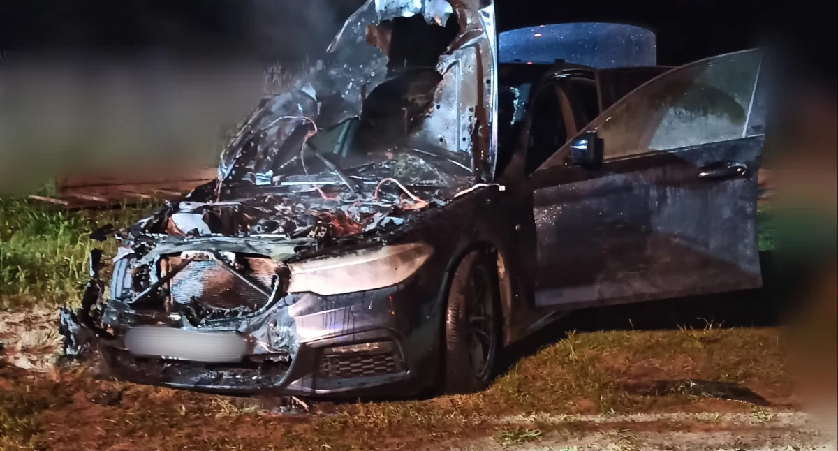 BMW spłonęło w nocy jak pochodnia! Mamy zdjęcia z miejsca pożaru