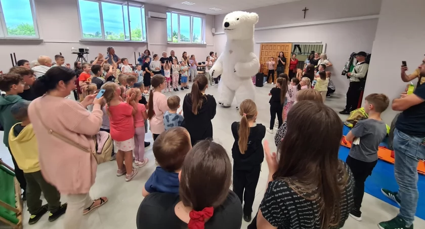 Deszcz nie pokrzyżował planów: Dzień Dziecka w Woli Mysłowskiej przyciągnął tłumy mimo pogody