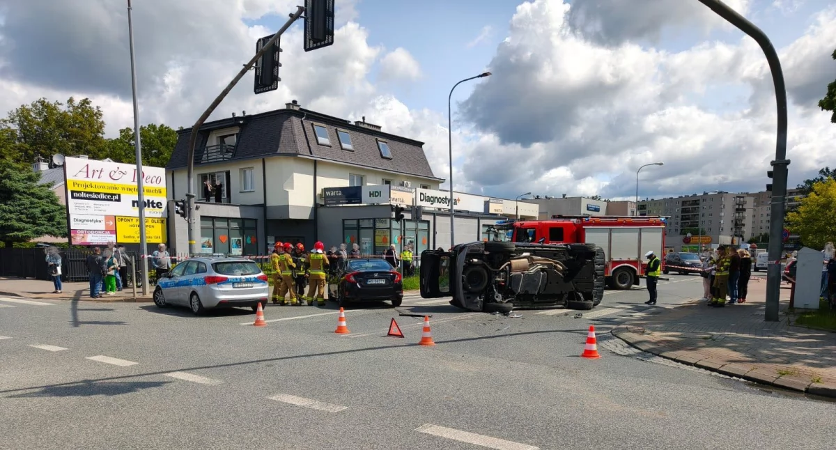 Toyota na boku, Honda na czerwonym – potężna kolizja w centrum Siedlec!