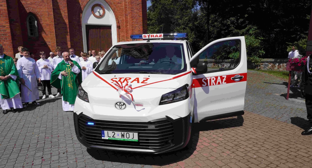  Uroczyste poświęcenie nowego wozu dla OSP Wojcieszków (WIDEO)