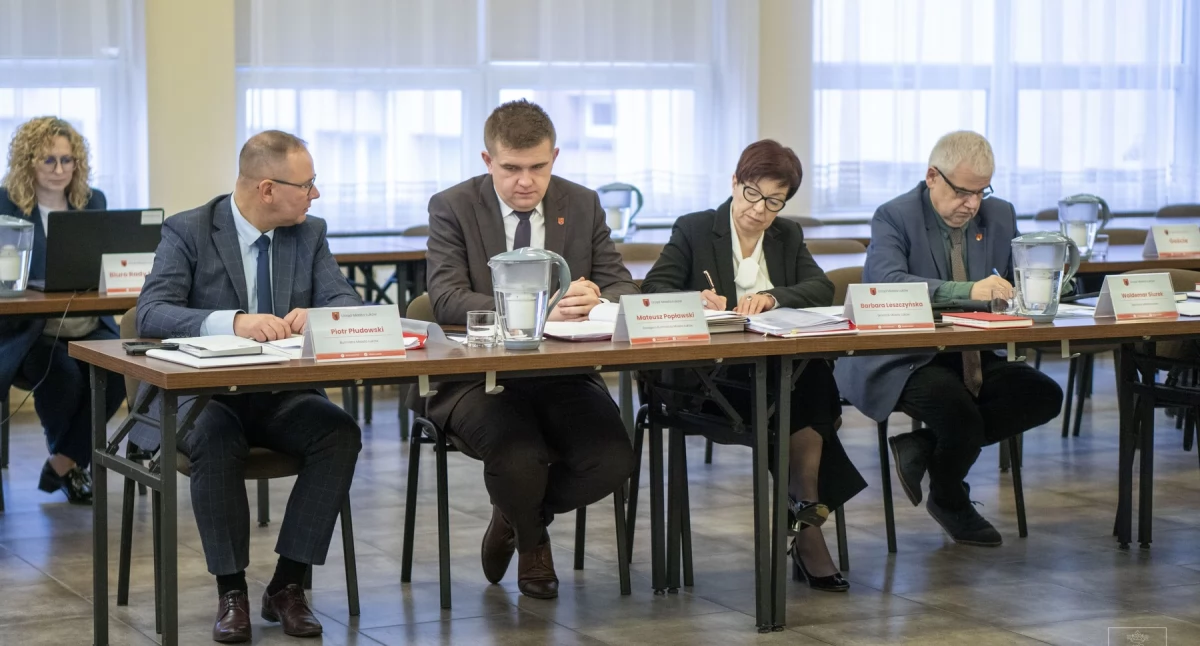 Jednogłośne absolutorium dla burmistrza Łukowa. Rada doceniła wykonanie budżetu za 2024 rok