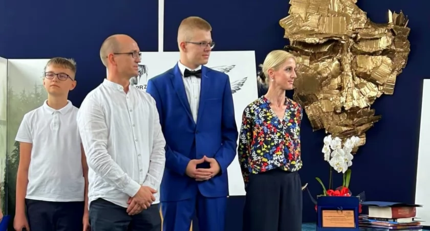 Super Absolwent i Laur Społecznika rozdane! Uroczyste zakończenie roku w SP nr 3 w Łukowie