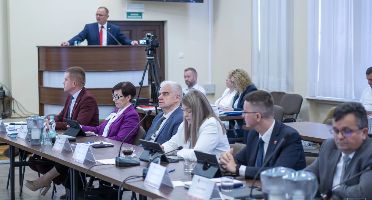 Budowa ul. Gospodarskiej zagrożona? Wykonawca już płaci kary, miasto rozważa zerwanie umowy