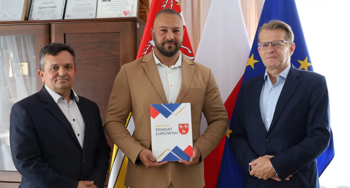 18 tysięcy złotych dla Łukowskiego Klubu Karate Kyokushin MAWASHI. Umowa podpisana!
