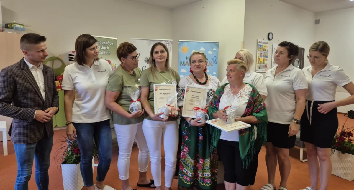 Podwieczorek z Maluszkiem – Międzypokoleniowa akcja kulinarna w Gminie Stanin (WIDEO)