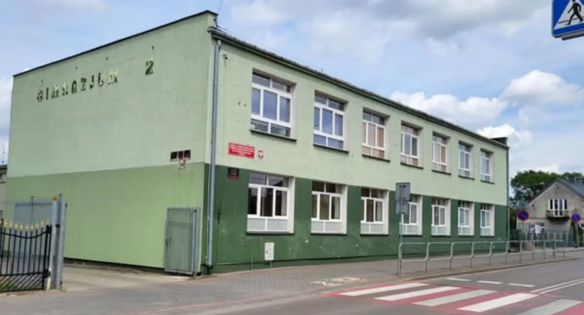 Szkoła Podstawowa nr 2 w Łukowie przejdzie kompleksową modernizację. Miasto pozyskało ponad 5,7 mln zł dotacji