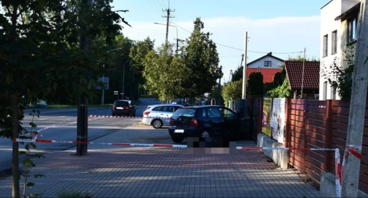Tragiczny wypadek w Siedlcach. 77-latka zginęła na miejscu po uderzeniu w ogrodzenie