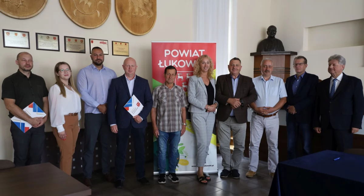 Powiat Łukowski podpisał umowy z organizacjami. Wiemy, kto dostał dotacje
