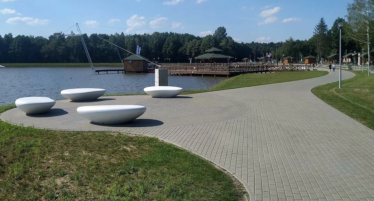 Czy parkowanie przy grillach na Zimnej Wodzie będzie możliwe? Dyrektor OSiR odpowiada na wniosek przewodniczącego