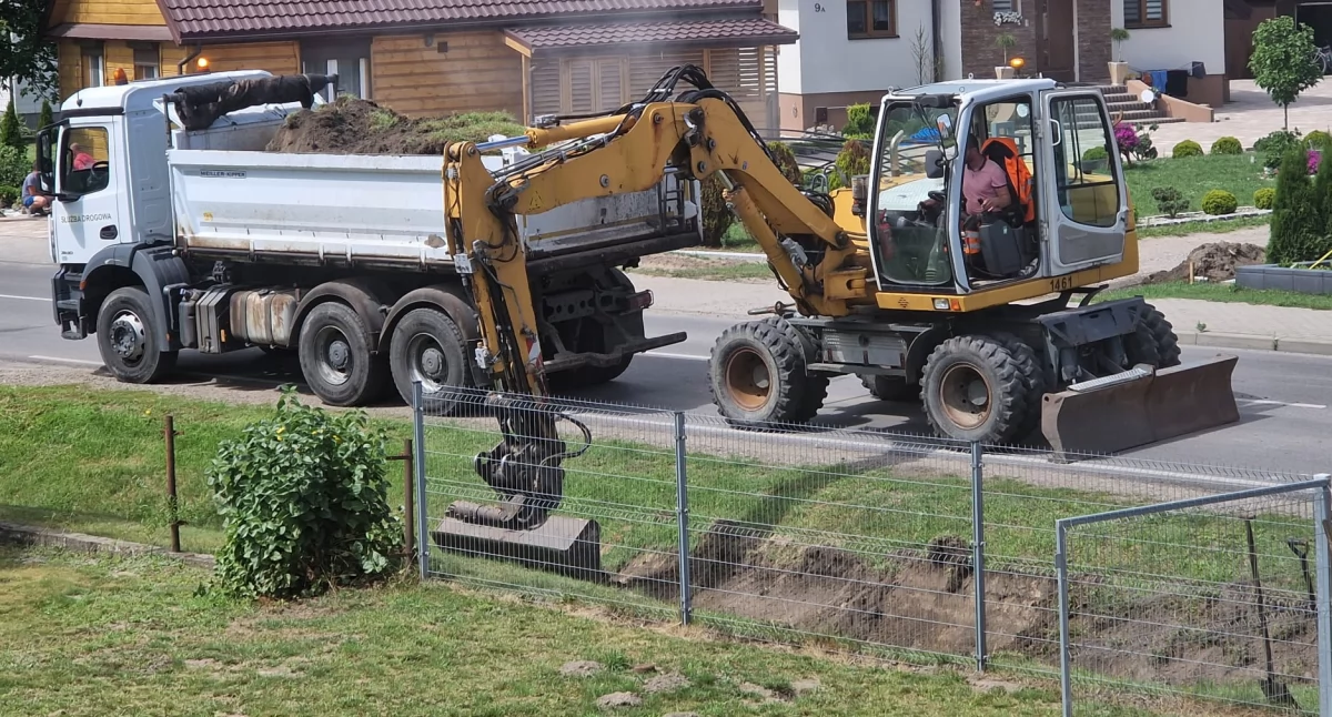 Uwaga kierowcy! Utrudnienia na trasie Łuków – Stoczek Łukowski. Ruch wahadłowy i zakaz wyprzedzania