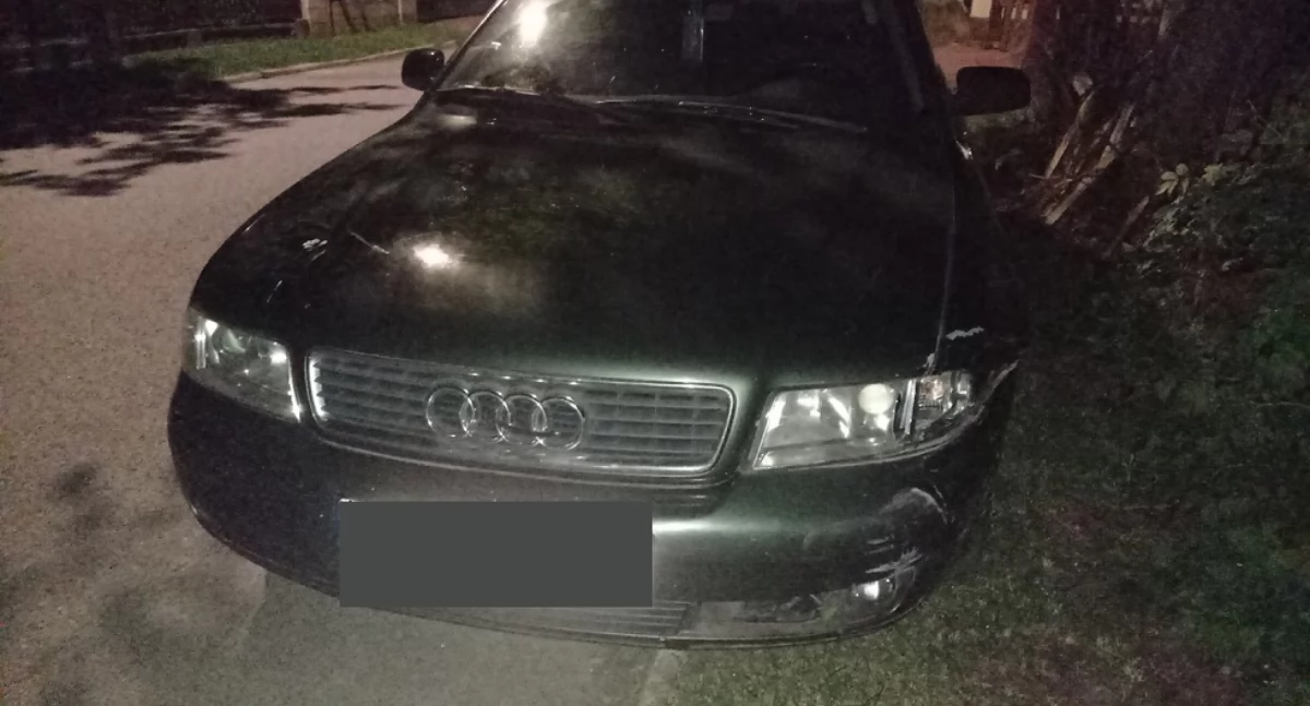 Nastolatkowie „pożyczyli” Audi znajomego i rozbili auto. Teraz sprawą zajmie się sąd rodzinny
