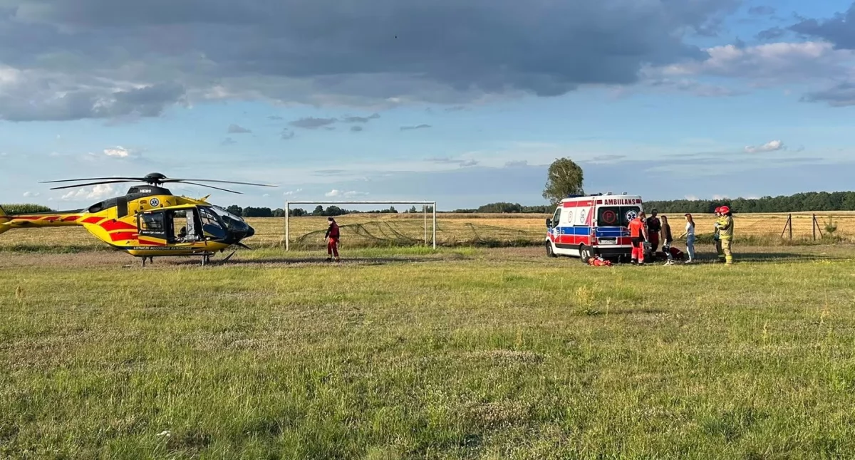 Poważny wypadek na hulajnodze w Krynce. Rannego zabrał śmigłowiec LPR