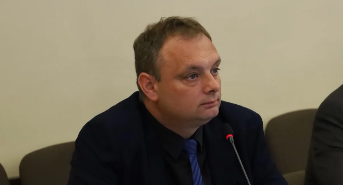 Zmiany na szczycie Rady Powiatu Łukowskiego: Jacek Krzyszczak nowym przewodniczącym
