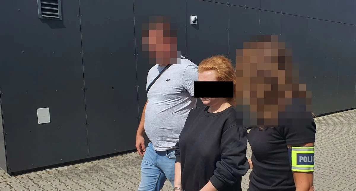 Zwłoki noworodka w zniszczonym budynku. Matka usłyszała zarzut zabójstwa