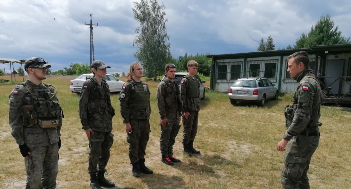 Pot, dyscyplina i... skalpel. Kadeci ze Stoczka Łukowskiego trenowali jak zawodowcy