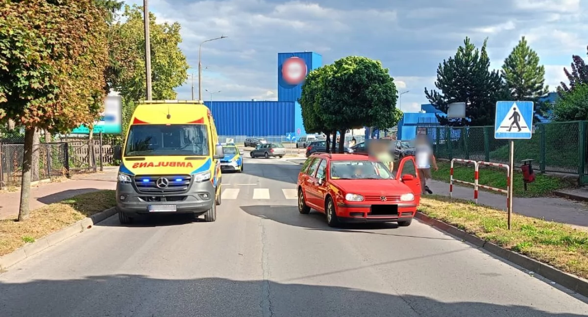 Potrącenie na pasach. 65-latek w szpitalu, kierowca stracił prawo jazdy