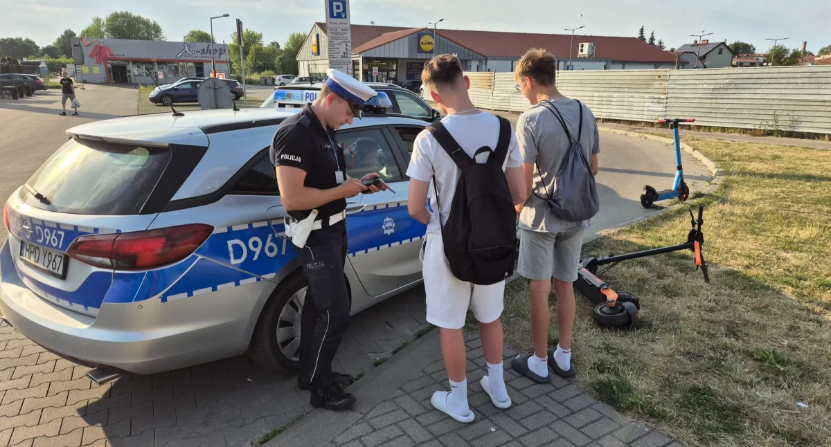 Dzieci najczęściej ofiarami i sprawcami na e-hulajnogach. Policja bije na alarm
