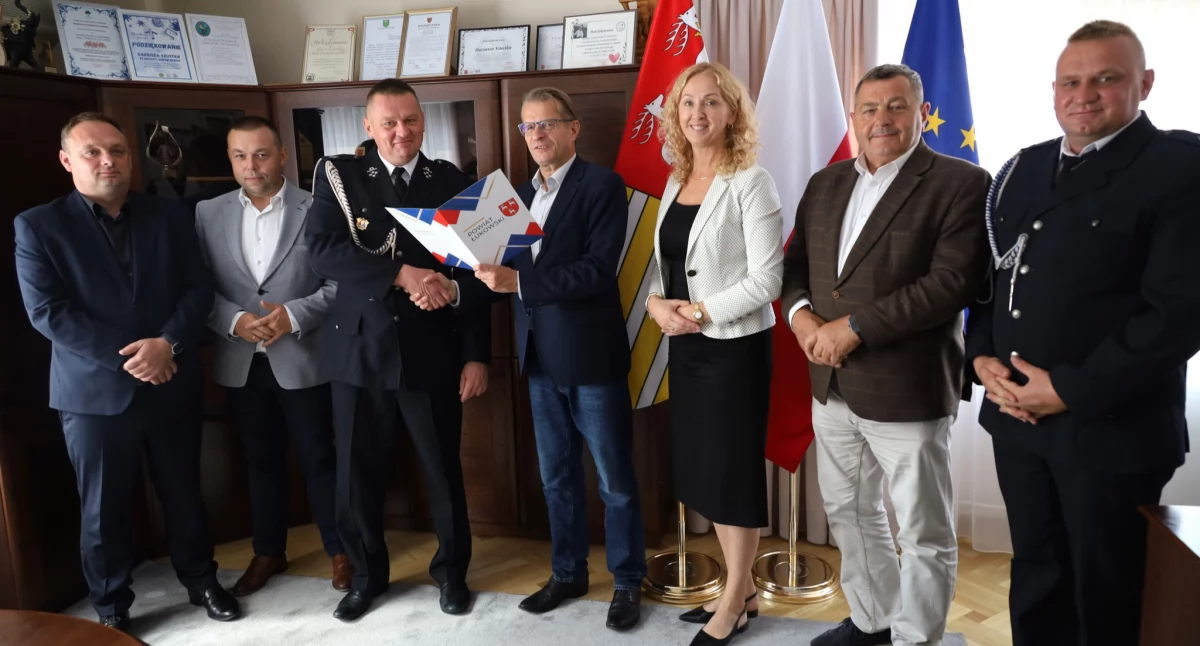 Podpisy złożone. Granty trafią do KGW i dwóch jednostek OSP