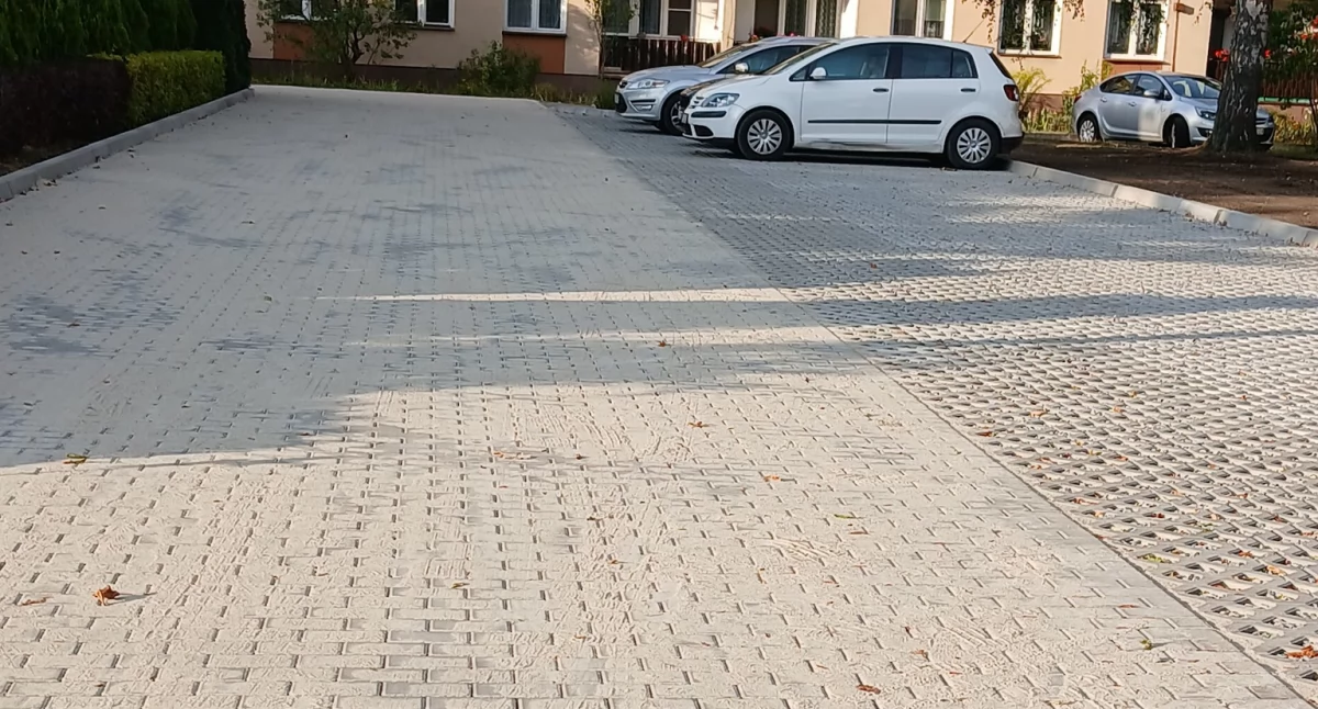 Nowy parking przy Zespole Szkół w Stoczku Łukowskim już gotowy