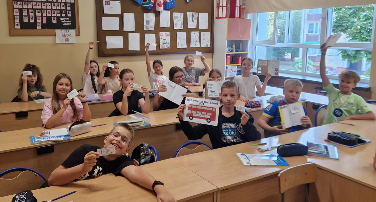 Podróż do angielskiego świata w SP4 w Łukowie – nietypowe rozpoczęcie roku szkolnego!