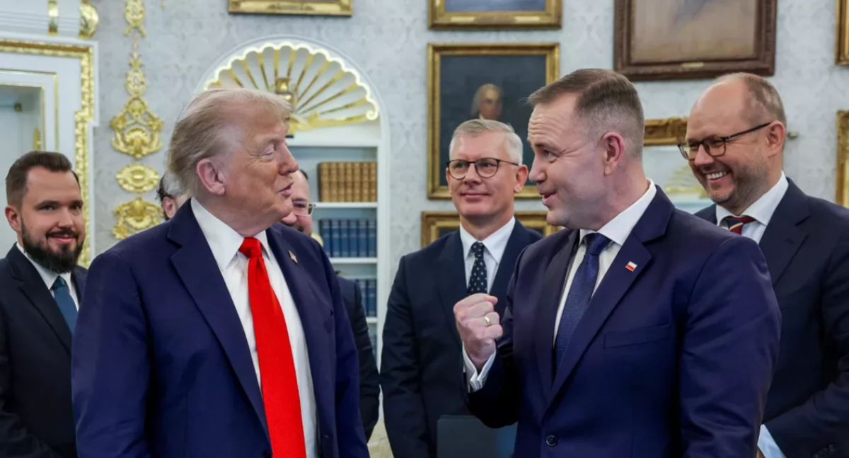 Sondaż: Karol Nawrocki wygrywa polityczne starcie z Donaldem Tuskiem
