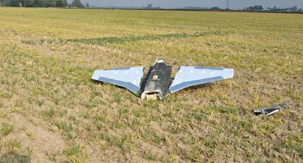 MSWiA: odnaleziono już 16 dronów. Służby w gotowości po naruszeniach polskiej przestrzeni powietrznej
