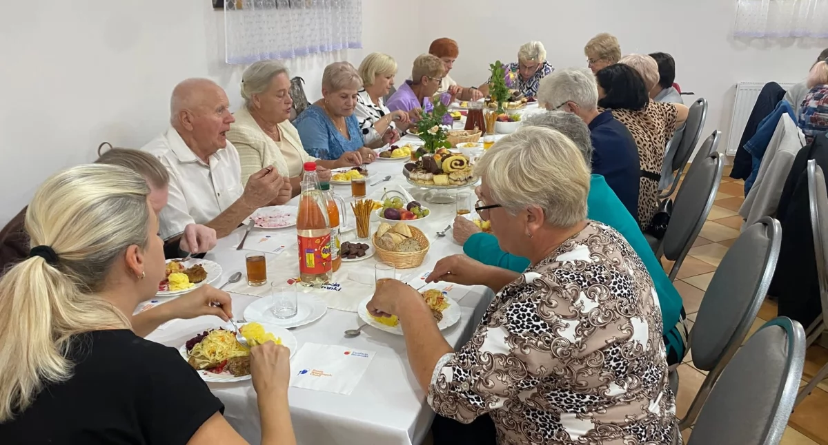 Aleksandrów: Spotkanie seniorów pełne ciepła i wspomnień (GALERIA)