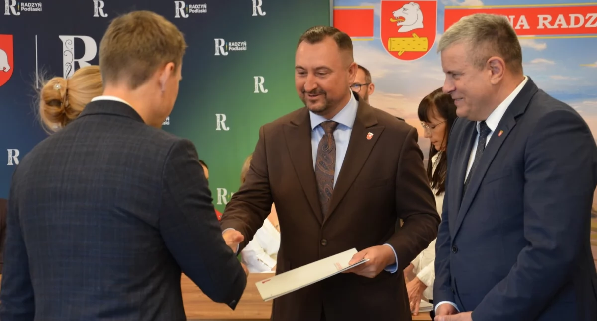 Gmina Trzebieszów z umową na usuwanie azbestu. Program ruszy w latach 2026–2029