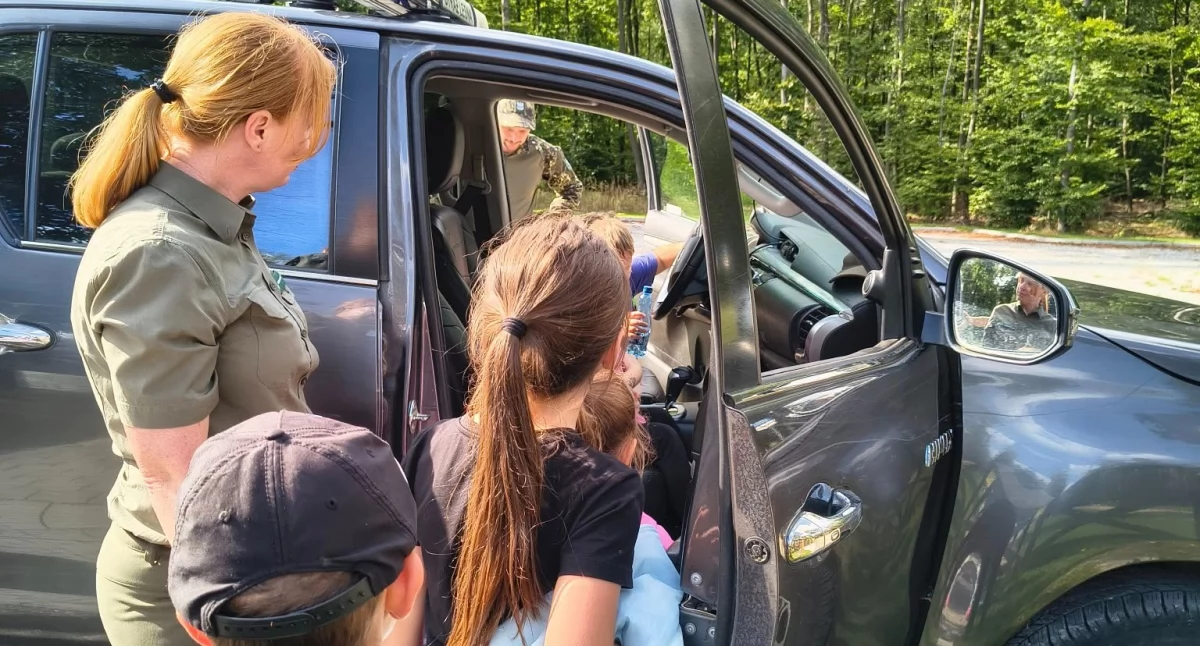 Pierwszaki odkrywały tajemnice Jaty! Niezwykła lekcja z Nadleśnictwem Łuków