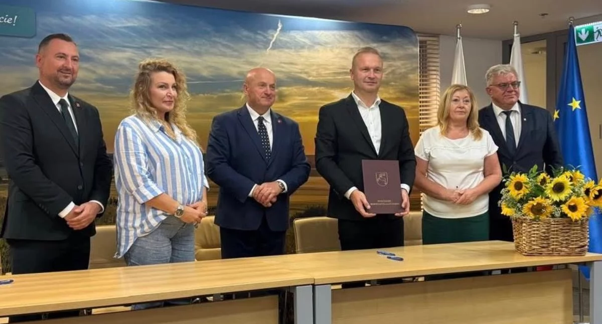Dąbrówka zyska nową drogę dojazdową dzięki wsparciu z Funduszu Ochrony Gruntów Rolnych