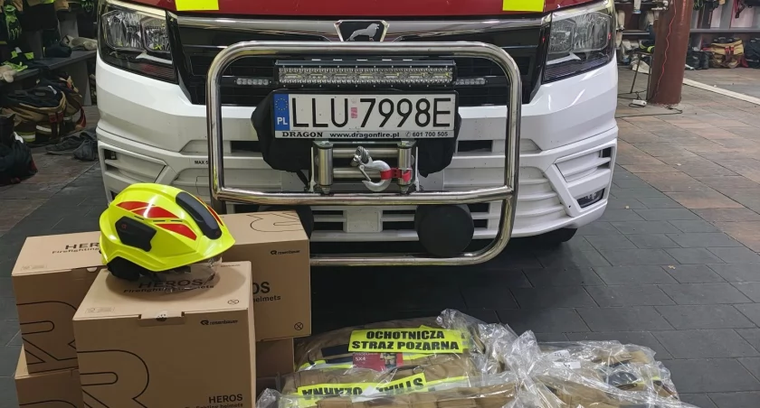 Nowe wyposażenie dla strażaków z OSP Gręzówka dzięki wsparciu firmy Agro-Top