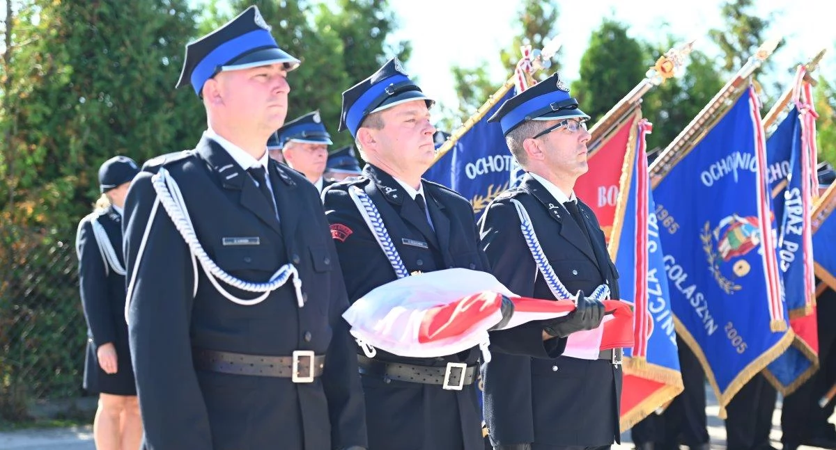 Łazy z nową strażnicą i Scanią. Historyczny dzień dla druhów i mieszkańców