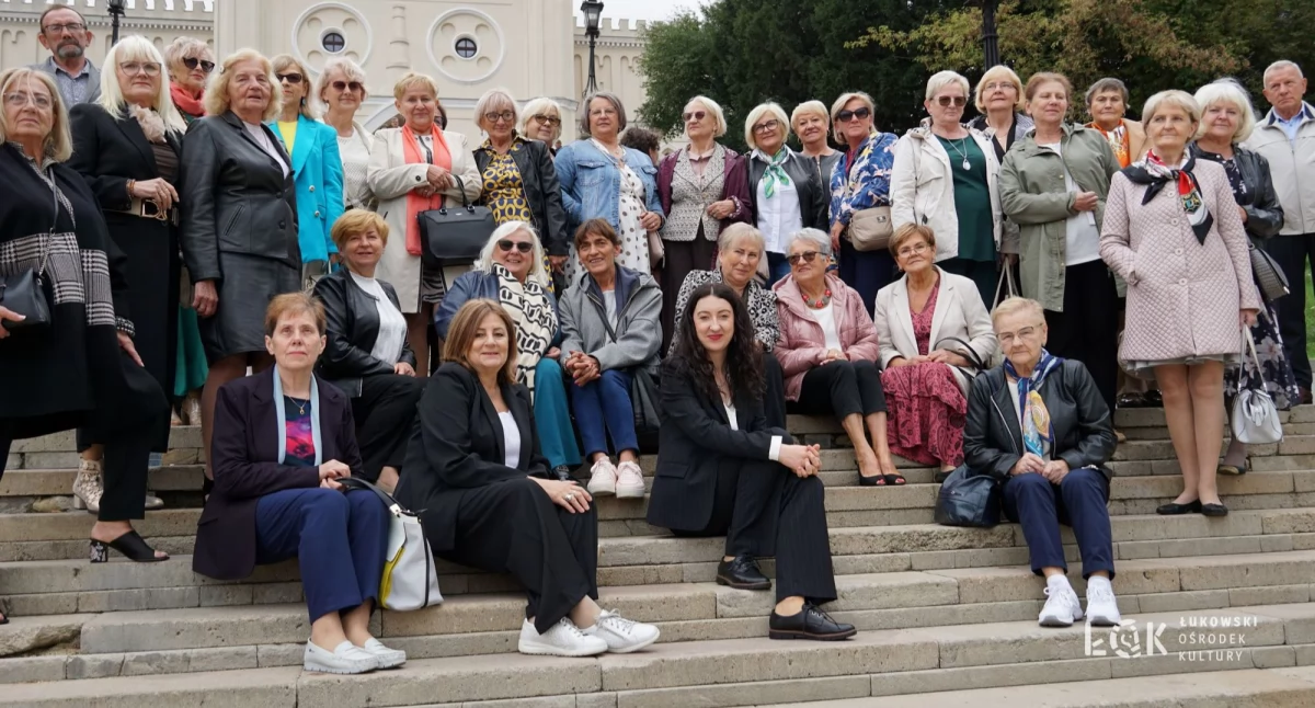 Słuchacze ŁUTW odkrywali sztukę i teatr w Lublinie. Wyjazd pełen kulturalnych wrażeń