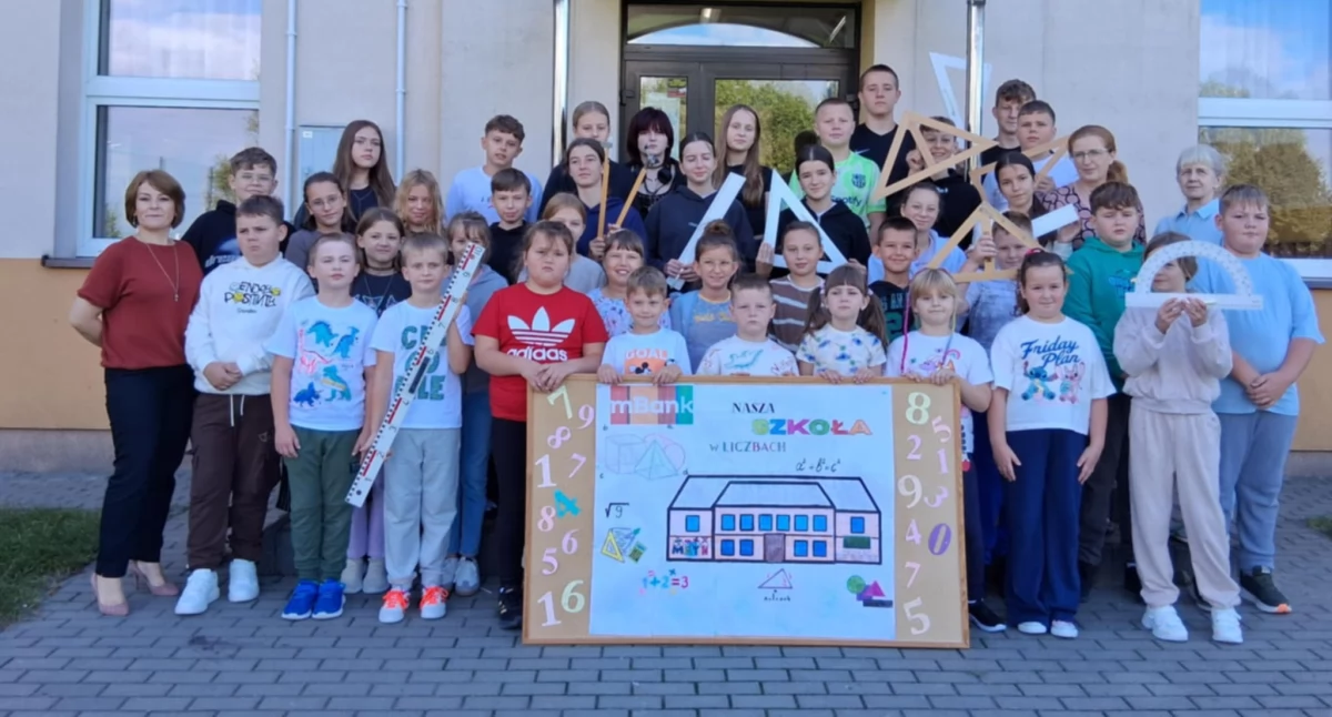 Matematyka wychodzi z podręczników – niezwykły projekt w Szkole Podstawowej w Oszczepalinie