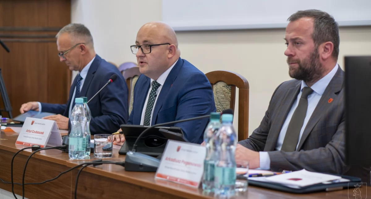 Łuków znowu dopłaca do DPS-ów. Radni biją na alarm