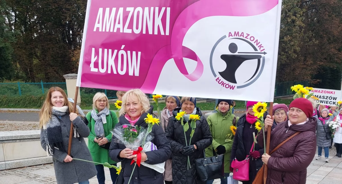 Amazonki z Łukowa u stóp Jasnej Góry. Tysiące kobiet pielgrzymowało do Częstochowy