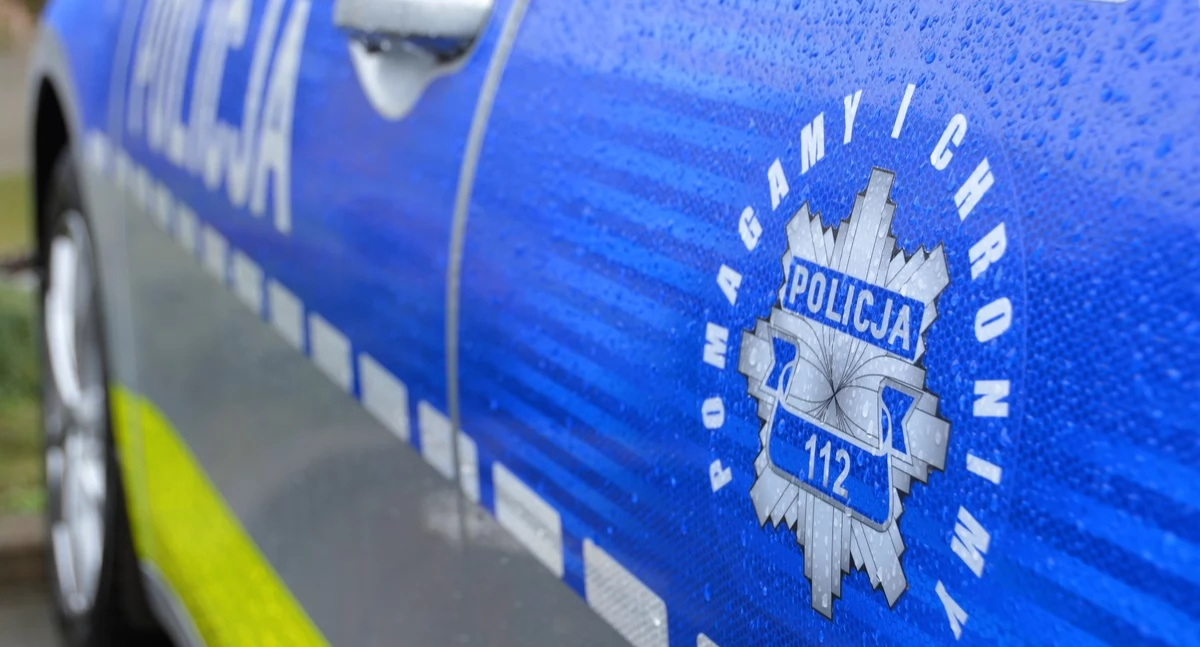 Pijany 66-latek zakończył jazdę w rowie. Stracił panowanie nad motorowerem na trasie Łuków – Radzyń Podlaski