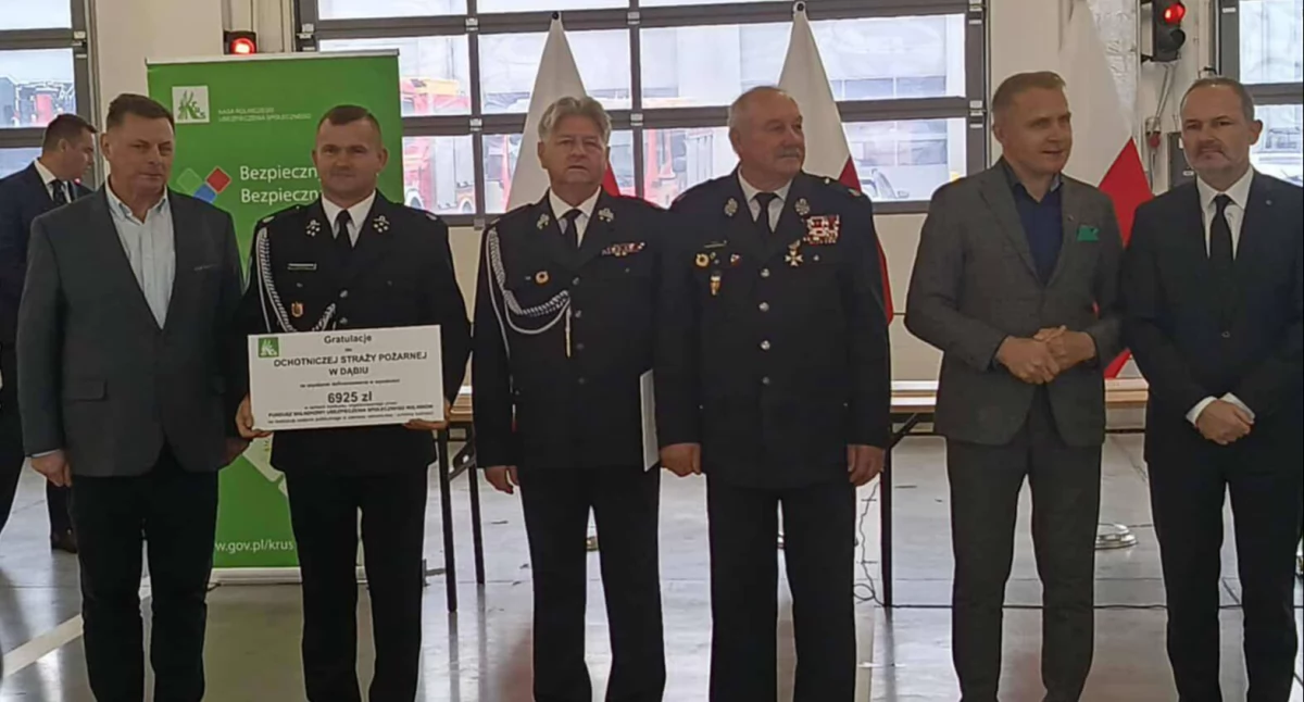Grube tysiące dla strażaków z powiatu łukowskiego! KRUS nagrodził druhów