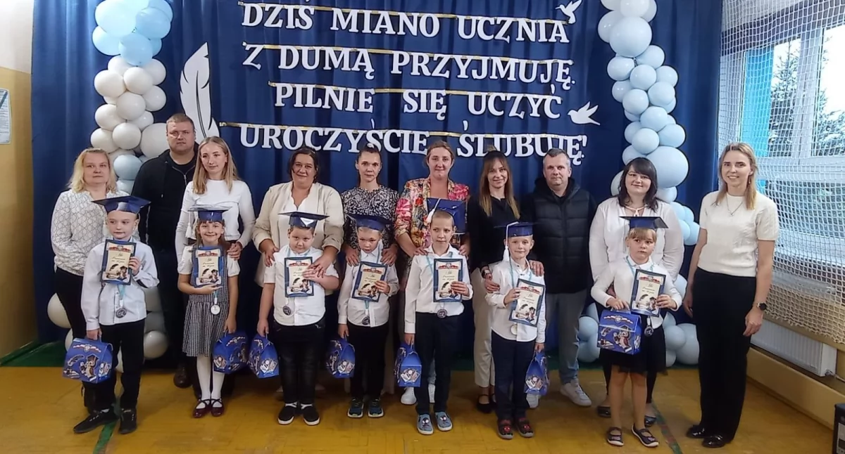 Pierwszy ważny moment w życiu! Uczniowie z Woli Bystrzyckiej złożyli ślubowanie