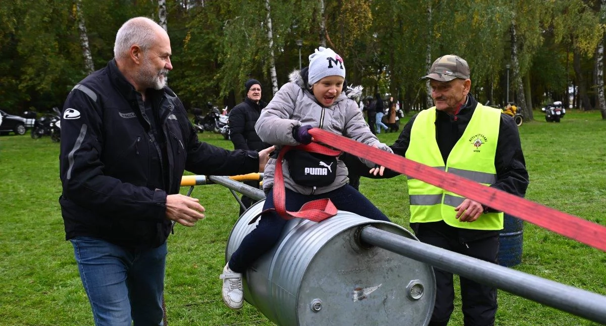 Motoweterani pożegnali lato w Łukowie. Konkursy, parada i spotkanie nad Zalewem Zimna Woda [DUŻO ZDJĘĆ]